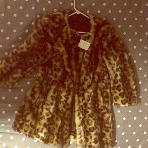 Brand new guess coat. Tags still on.